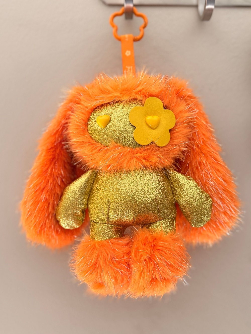 CJ Hendry Limited Edition JUJU Sparkle Collectible Keychain - CLEO